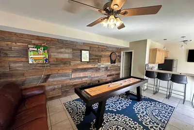 Image de Lake It Easy – Waterfront 7 Bdr!