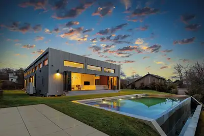 Image de Epic Montauk Coast Home | Ocean Views & Luxe Vibes
