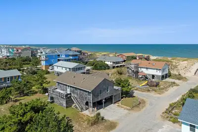Image de Seafoam Sally: Semi-Oceanfront, Hot Tub, Dog Friendly