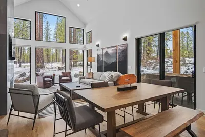 Image de Caldera Family Retreat with Access to Exclusive Golf
