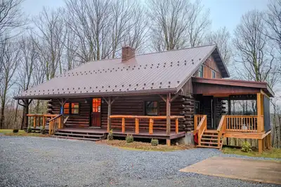 Image de Cozy 4-bedroom cabin in Coudersport with View, Games, Fire Pit & Screen Porch