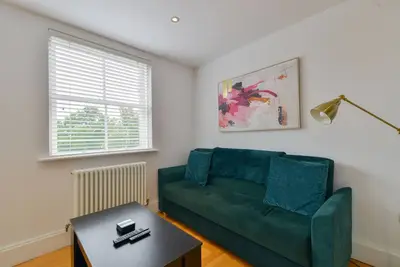 Image de Appartement-Appartement-Salle de bain privée séparée-Vue sur Rue