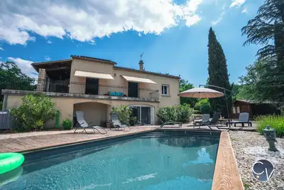 Image de Agréable maison avec piscine proche des Cévennes.