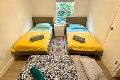 Image de Room with 2 twins Wyndwood/Midtown