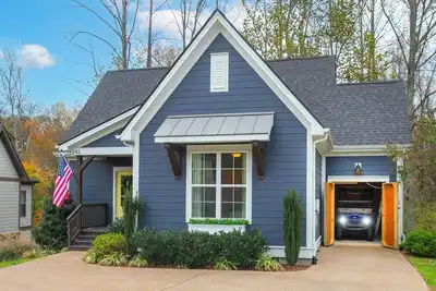 Image de Tim's Ford Lakeside House w\/ Golf-cart