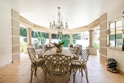 Image de Luxury 5-bedroom house with WiFi, Solar in Sandton