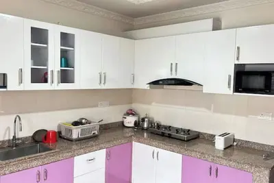 Image de 3 Bhk apartment -3 bedrooms, 1 hall & a kitchen