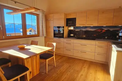 Apartment Hipp No. 11 - 67m² new building on the top floor with balcony, mountain and castle view Top location