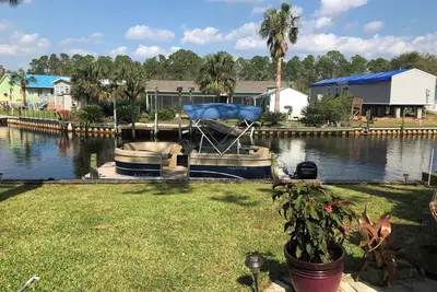 Image de Welcome to the Serenity of the Canal