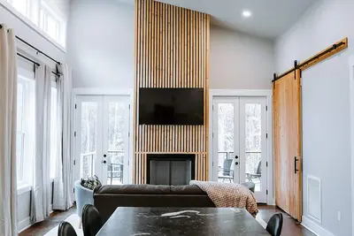 Image de Modern 3-bedroom house with Ac and WiFi in enchanting Slater-Marietta