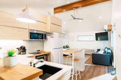 Image de Upscale Laneway Loft Near Downtown Ac, WiFi
