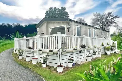 Image de Cornwall Sea/Countryside Caravan with Hot Tub Family and Pet Friendly