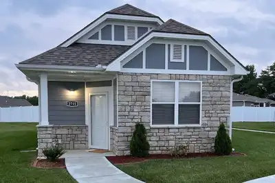 Image de Bicycle Bungalow New House in Tiny Home Village