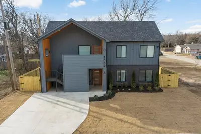 Image de Modern Masterpiece in Downtown Tulsa-Sleeps 6