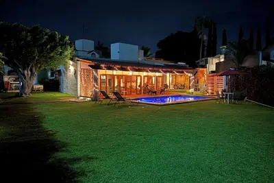 Image de Casa en Lomas de Cocoyoc, Alberca, Pet friendly.