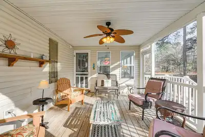 Image de 8 Mi to Beach: Ocean Pines Home Near Marina & Golf
