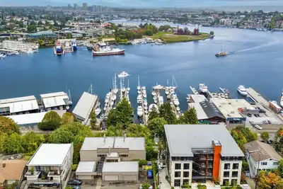 Image de 4 Beds Cozy Condo w/Stunning Lake Union, Mountain & Seattle City View