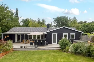 Image de \"Runhild\" - 450m from the sea by Interhome