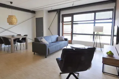 Image de Beautiful ground-floor apartment with private terrace.