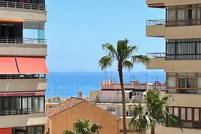 Image de Exquisite Central 2 Bd, Pool, Views