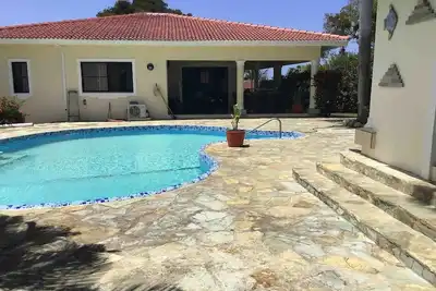 Image de 3-bedroom villa with private pool near shops/beaches. Guest-friendly!