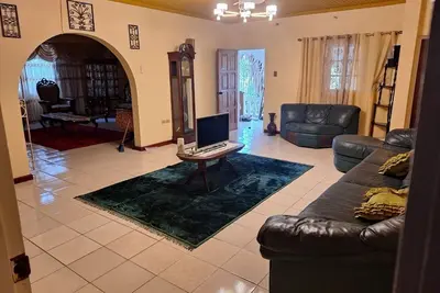 Image de Charming 3-bedroom house in Kingston with Ac, WiFi. Enjoy your stay