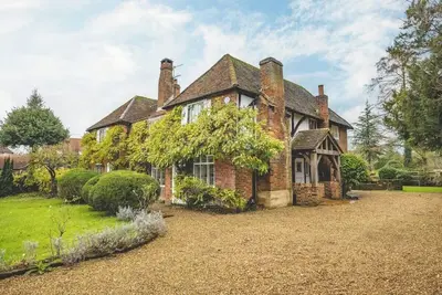 Image de Cozy 5-Bed Cottage Retreat – Perfect for Families