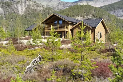 Image de Lillelørdag Hytte - New luxury wooden cabin between mountains and lakes