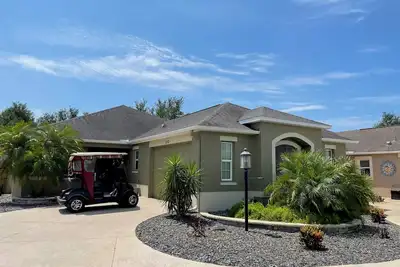 Image de Charming 3-Bedroom, 2-Bath Rental in The Village of Collier w/Golf Cart & Bbq