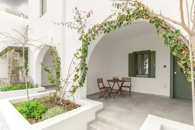 Image de Ampelas Nostalgia Escape-Poseidon Gem in Paros