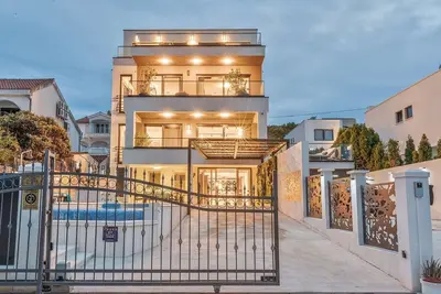 Image de Luxury Seafront Villa Destiny Ciovo with 2 Pools