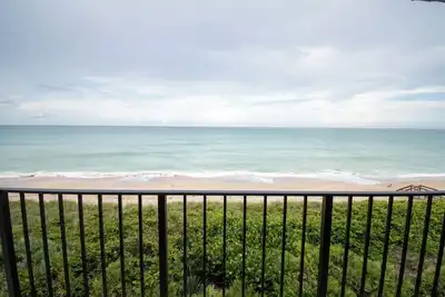 Image de Charming 2-bedroom beachfront condo on beautiful Hutchinson Island