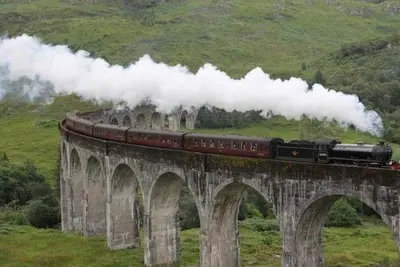 Image de Mallaig Cottage - Harry Potter Steam Train Passes at bottom of Garden