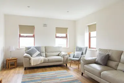 Image de Luxury 7 Bed Golf Home within walking distance of town, beach and golf course