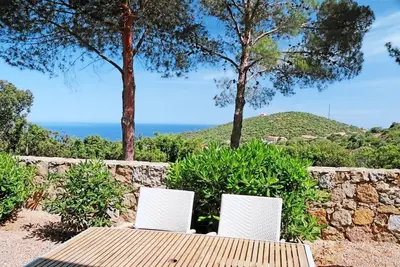 Image de \"Les pins verts\" avec vue mer, terrasse, parking, à 1, 5km plage de sable fin