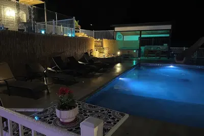 Image de Private Pool, Hot Tub, Gameroom - Family Reunions!