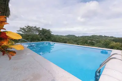 3-bedroom house in superb Quepos with Ac, WiFi. Enjoy your stay