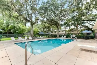Image de Cozy 2-bedroom townhome in enjoyable St. Simons Island with Pool