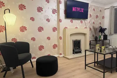 Image de Coventry - 3 Beds - Pet Friendly - Free Parking