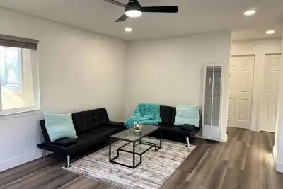 Image de Newly Renovated 2br Retreat\n\n