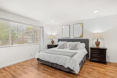 Image de One- Floor villa 4bd 2ba Spacious 2TVs 2 kitchens