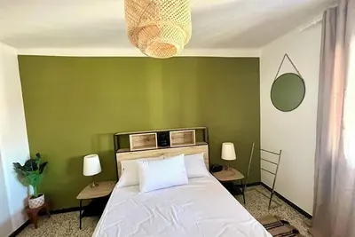 Image de belles appartement roses centre plage