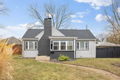 Image de New! Charming 3-Bedroom Hideaway in the Heart of Michigan City!