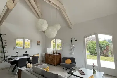 Image de Grande maison avec vue ++, calme, grand jardin, très proche du lac et du village