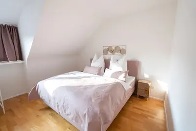 Image de Seerose, City apartment, 5 minutes from the train station, 6 persons, 3 bedrooms