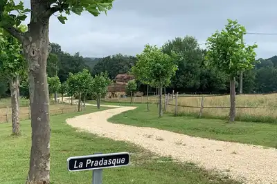 Image de Gîte de charme en Périgord -10 personnes ( Dordogne)\nAvec piscine privative