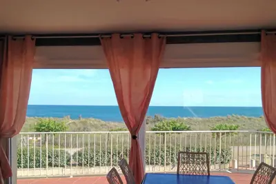 Image de Villa vue mer les pieds dans l'eau