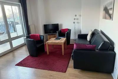 Image de Cozy vacation apartment at the marina, short walk to the city center