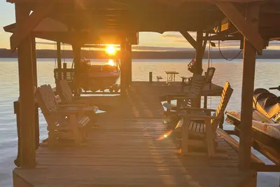 Image de Charming 2-bedroom cottage on Seneca Lake with Ac and WiFi in Penn Yan