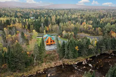 Image de Riverfront, Brand New Log Cabin-Fireplace-Firepit